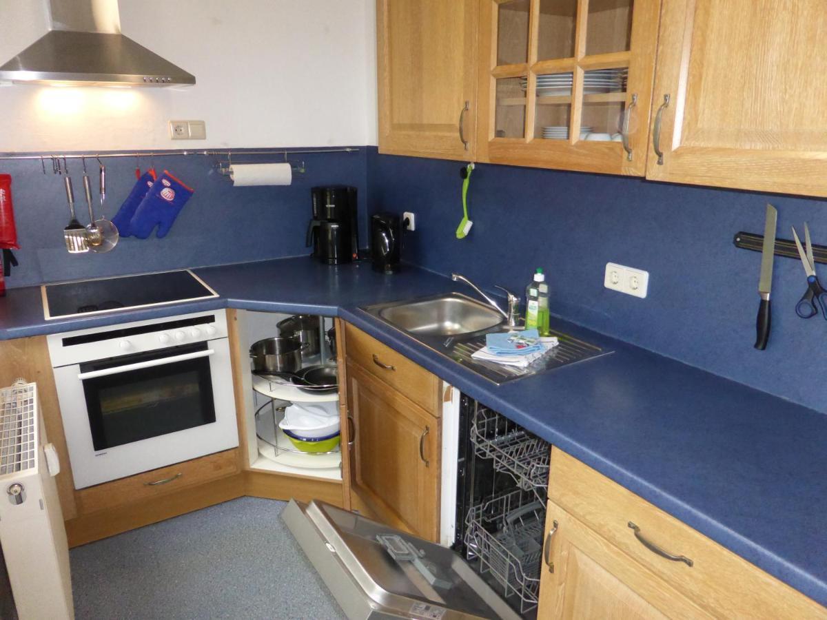 Ferienwohnung Friedrich Schiller, 2 Schlafzimmer, Balkon,Kostenloses Wifi, Naehe Zentrum, Jena Esterno foto