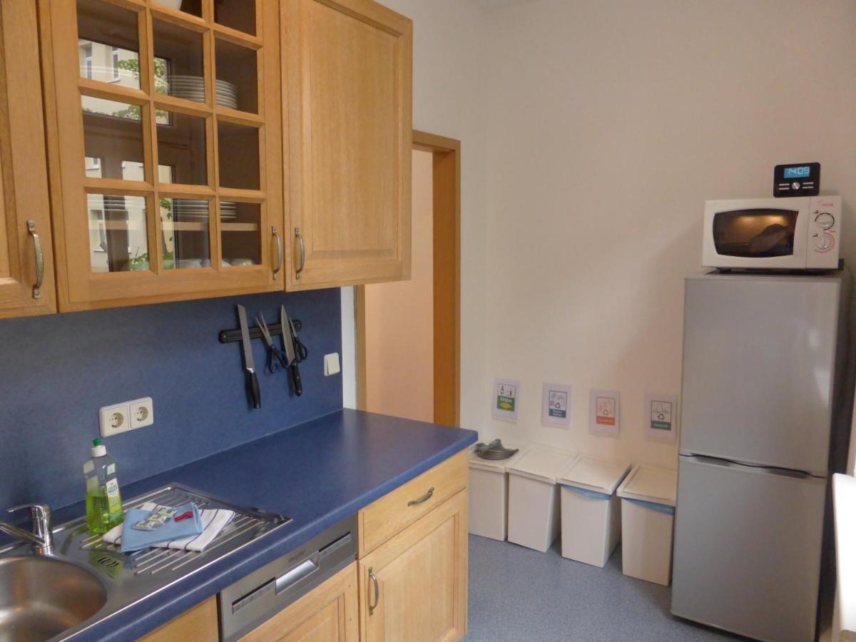 Ferienwohnung Friedrich Schiller, 2 Schlafzimmer, Balkon,Kostenloses Wifi, Nahe Zentrum, Jena Esterno foto