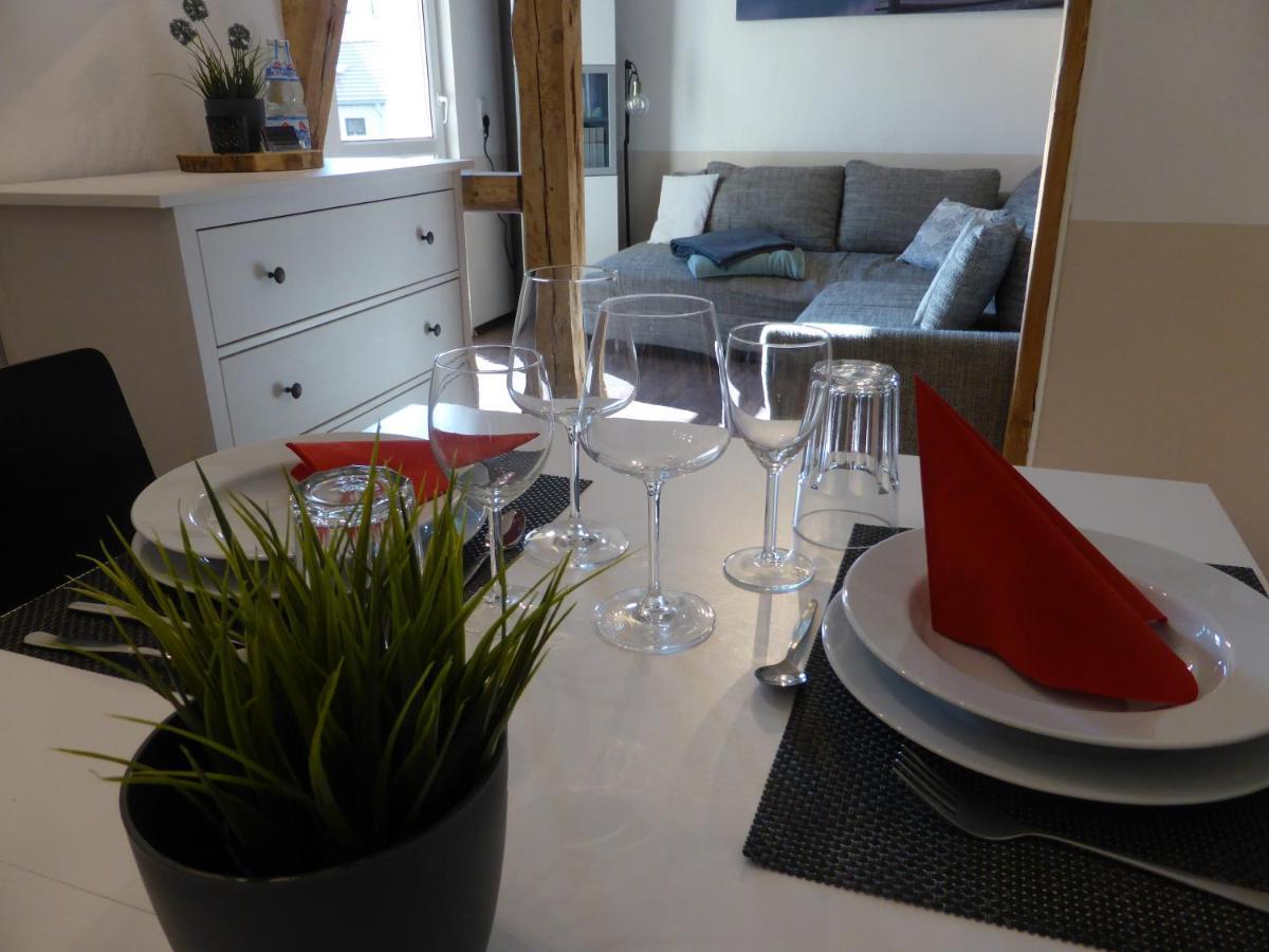 Ferienwohnung Friedrich Schiller, 2 Schlafzimmer, Balkon,Kostenloses Wifi, Naehe Zentrum, Jena Esterno foto