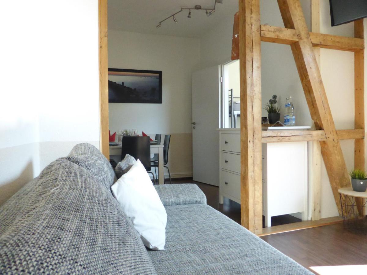 Ferienwohnung Friedrich Schiller, 2 Schlafzimmer, Balkon,Kostenloses Wifi, Naehe Zentrum, Jena Esterno foto