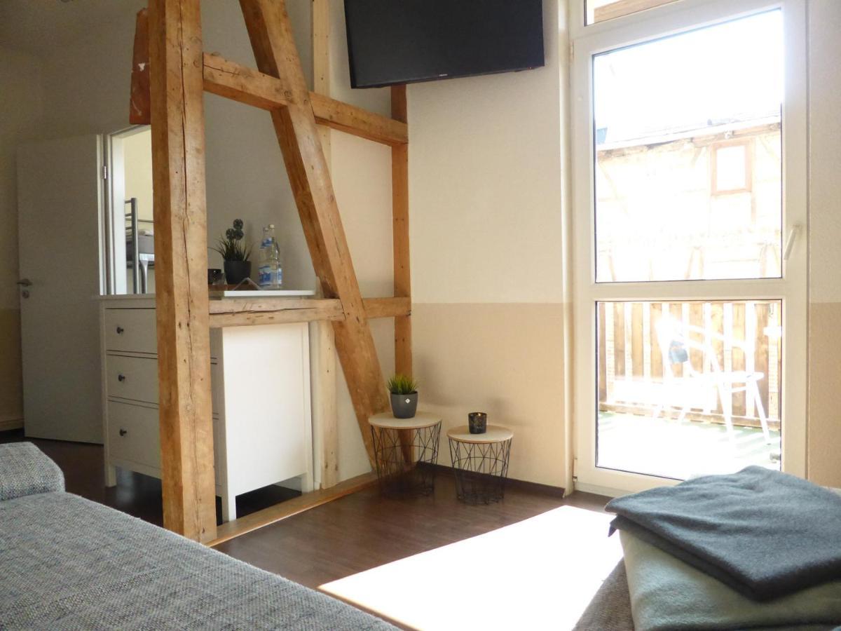 Ferienwohnung Friedrich Schiller, 2 Schlafzimmer, Balkon,Kostenloses Wifi, Naehe Zentrum, Jena Esterno foto