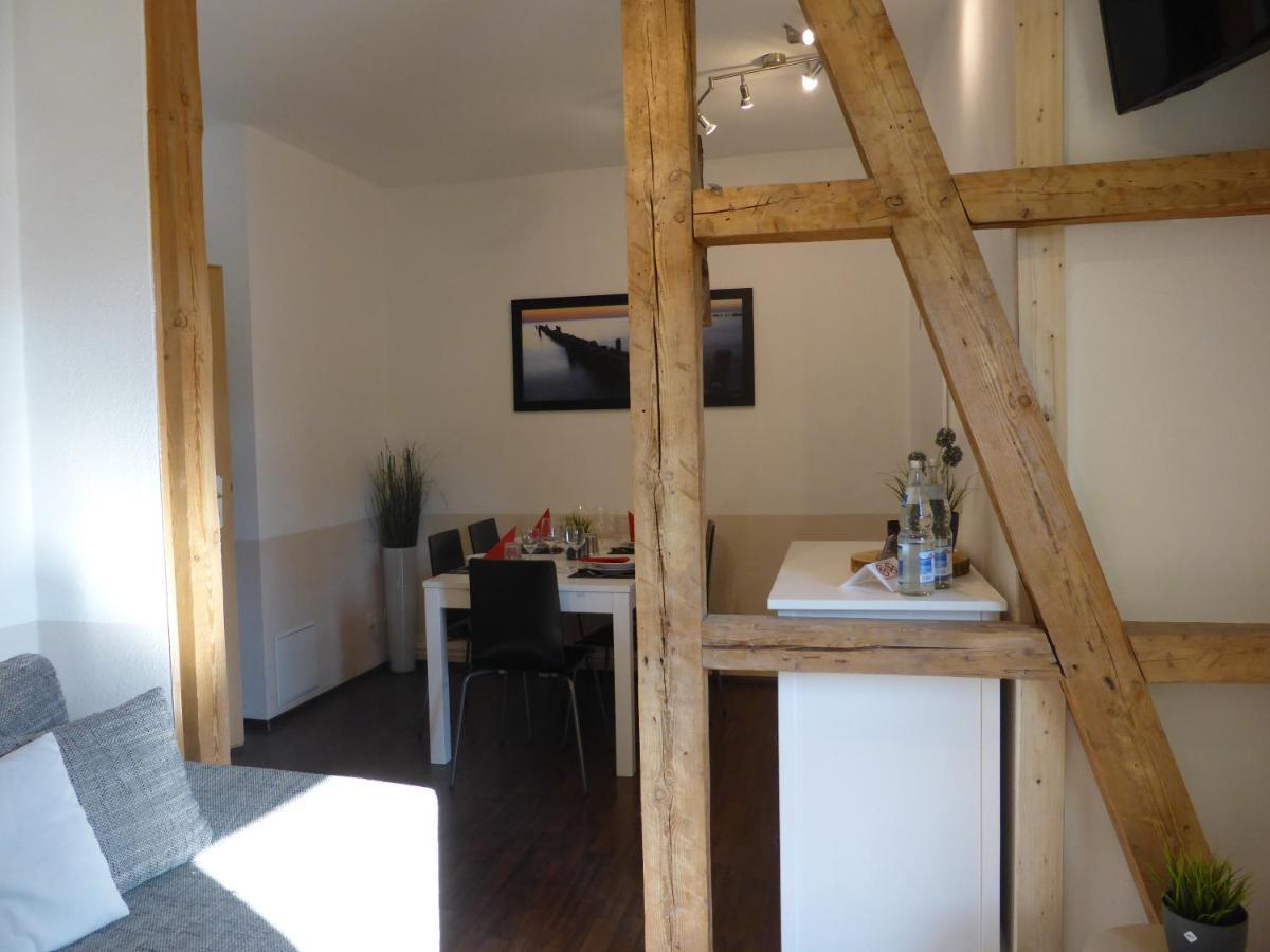Ferienwohnung Friedrich Schiller, 2 Schlafzimmer, Balkon,Kostenloses Wifi, Naehe Zentrum, Jena Esterno foto