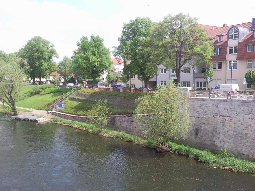 Ferienwohnung Friedrich Schiller, 2 Schlafzimmer, Balkon,Kostenloses Wifi, Nahe Zentrum, Jena Esterno foto