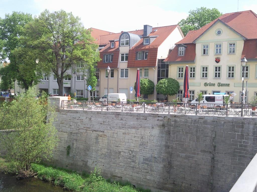 Ferienwohnung Friedrich Schiller, 2 Schlafzimmer, Balkon,Kostenloses Wifi, Nahe Zentrum, Jena Esterno foto